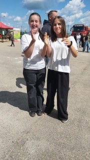 photo1